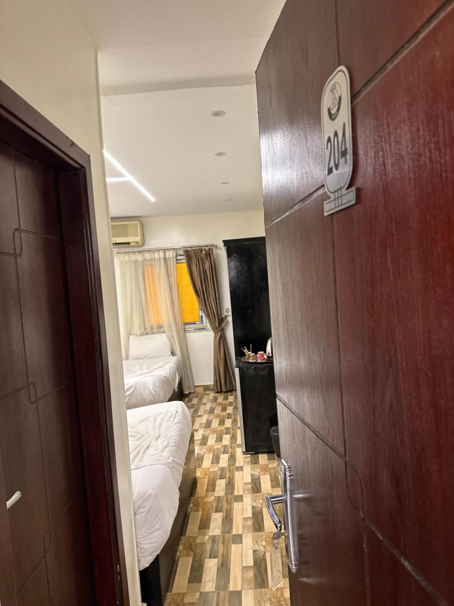 Kafret el-Gabal Basha Pyramids Inn المظهر الخارجي الصورة